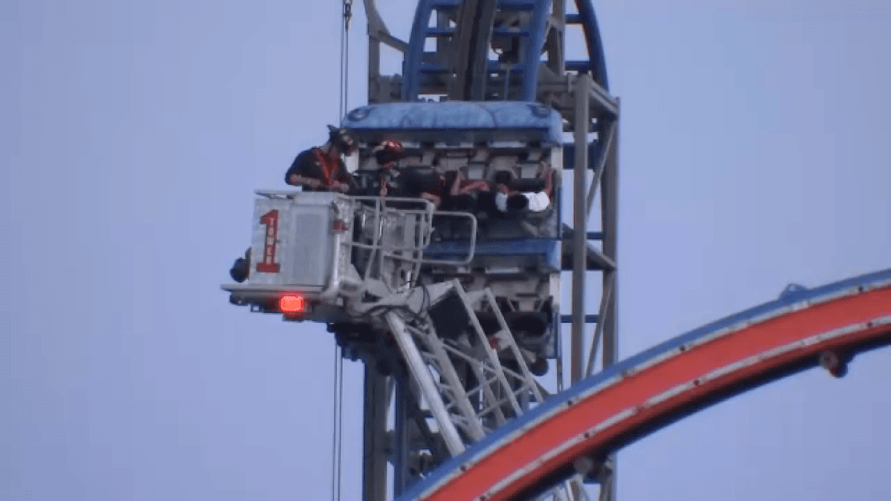 Teen stuck on roller coaster, firefighters who conducted extraction, recap harrowing rescue