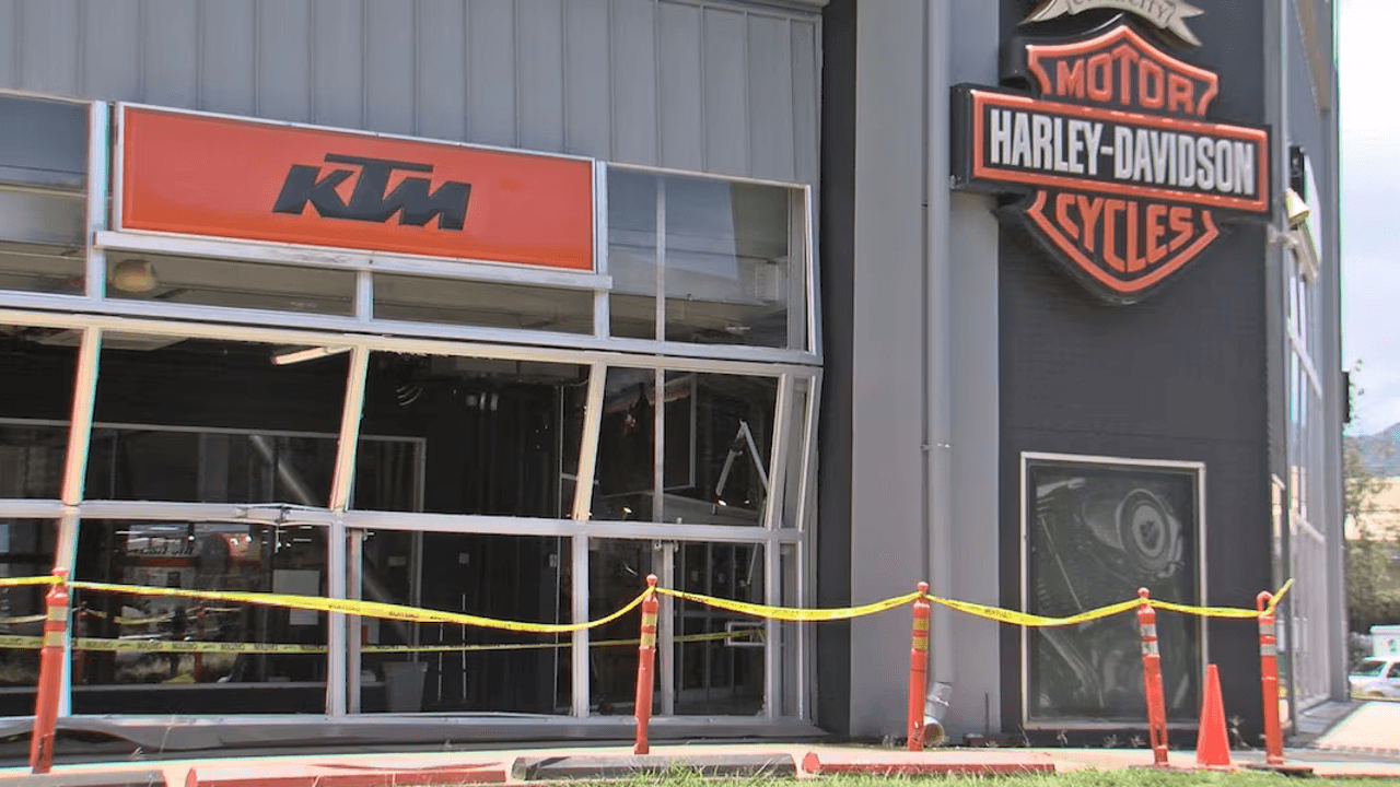 Cycle City hit, motorcycles stolen in pre-dawn smash-and-grab