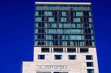 Hilton Stock Jumps as Luxury Brands Boost Earnings