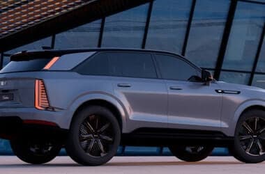 GM Unveils Electric SUV With ‘Eyes-Off’ Driving
