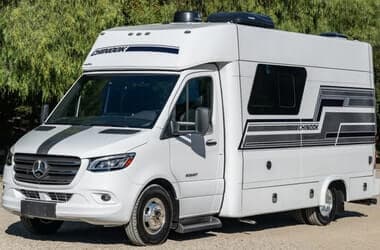 Adventure-Ready 2024 Chinook Summit SS For Sale With 1,400 Miles