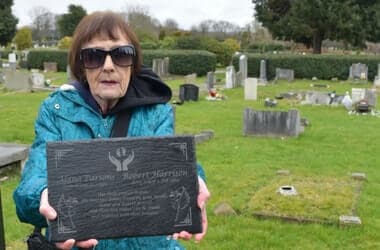 Government apologises over mass graves for stillborn babies